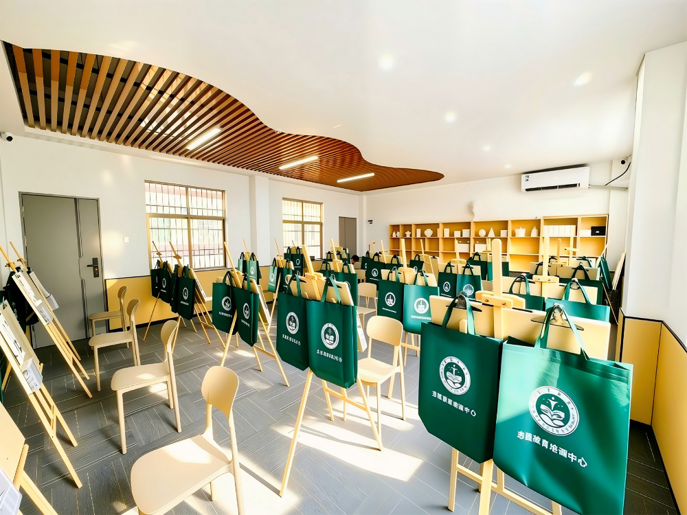 2026年优选：汕尾正规叛逆小孩全封闭改变学校如何科学护航青春期