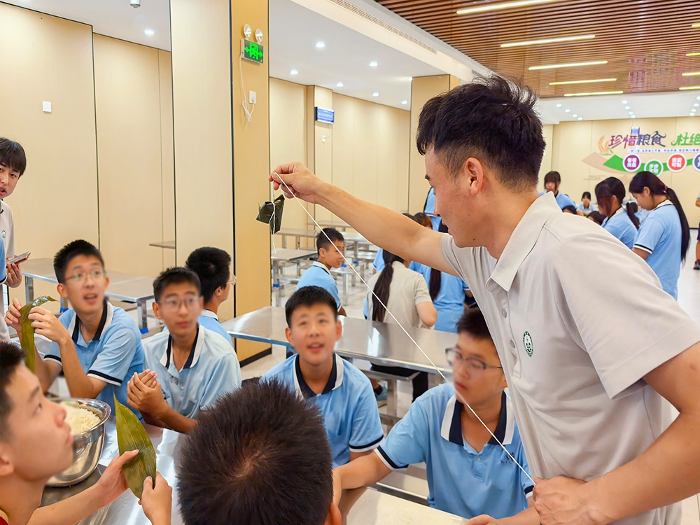 汕尾正规叛逆孩子改变学校怎么联系?师资视角择校指南